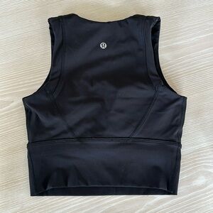 Like New - lululemon high neck cropped tank with bra inserts. Size 0